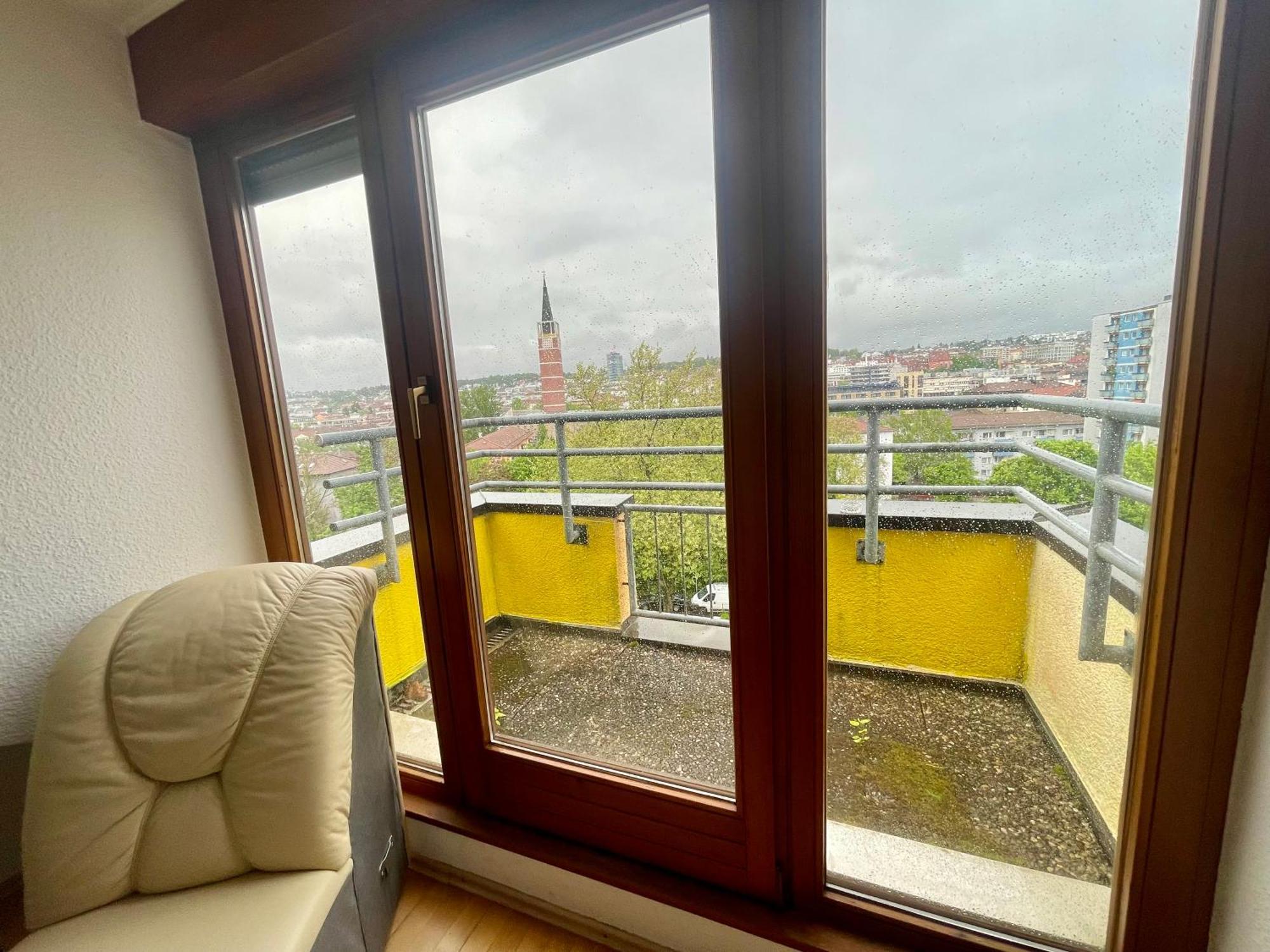 Wunderschoenes Grosses 3 Zimmer Apartament Zentrum Goldstadt Familienfreundlich Mit Garage プフォルツハイム エクステリア 写真