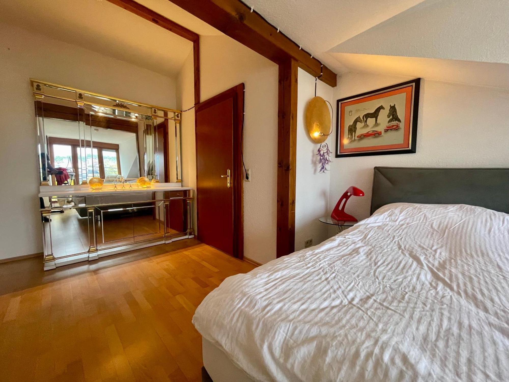 Wunderschoenes Grosses 3 Zimmer Apartament Zentrum Goldstadt Familienfreundlich Mit Garage プフォルツハイム エクステリア 写真